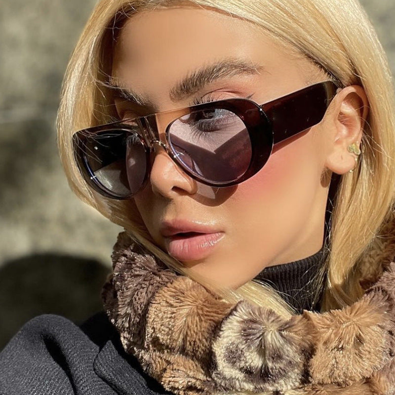 Damen Cat-Eye Sonnenbrille mit stilvollem Kunststoffrahmen und schützendem UV-Filter Karnz