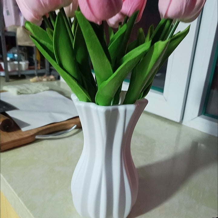 Dekorativer gerippter Keramikblumenvas Karnz