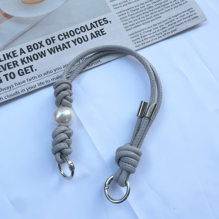 Eleganter geknoteter Leder-Schlüsselanhänger Halter Karnz