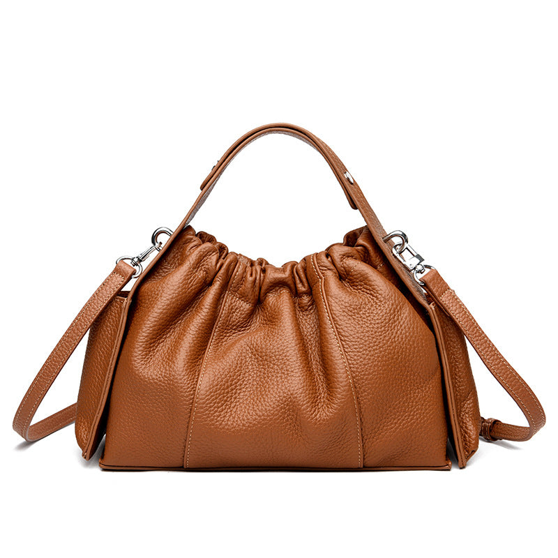 Texturierte Leder-Schnürtasche Karnz