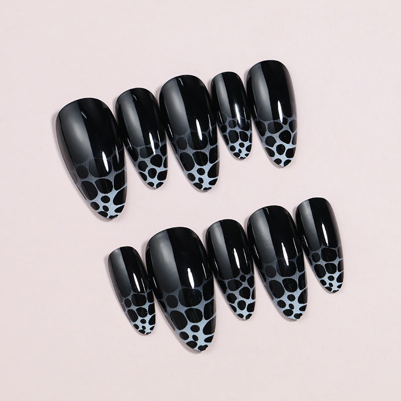 Künstlerisches Press-On-Nagel-Set mit geometrischem Design Karnz