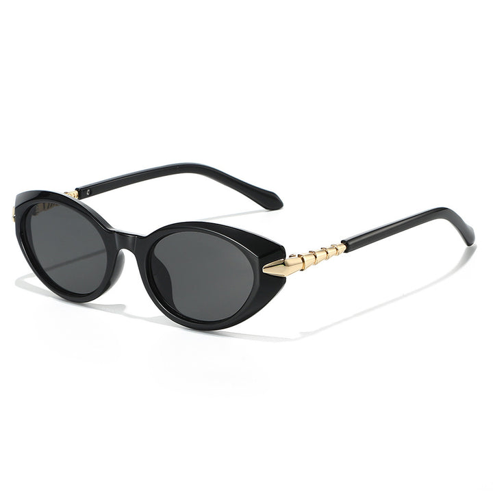 Designer Cat-Eye Sonnenbrille mit goldenen Akzenten Karnz