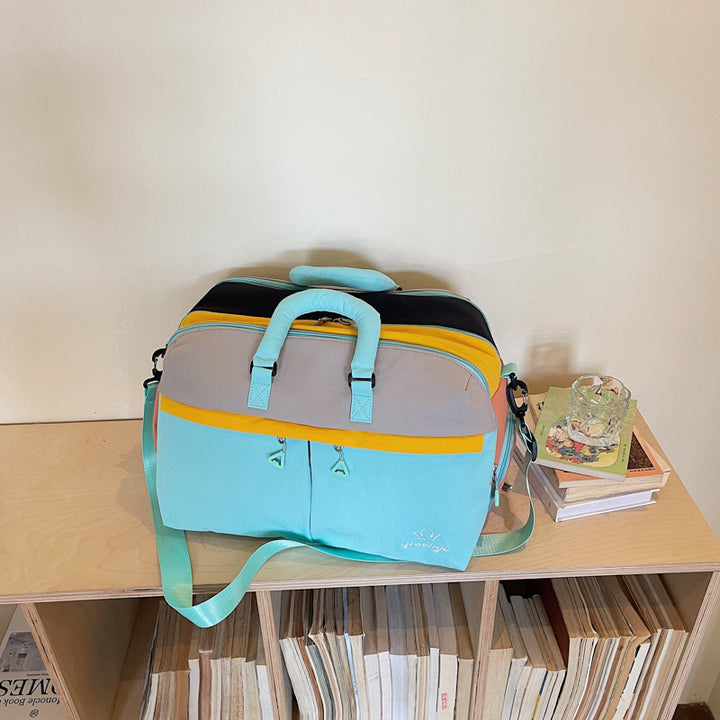 Vielseitige leichte Reisetasche