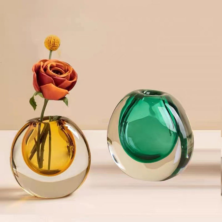 Handgefertigte solide Glas-Bud-Vase mit skulpturalem Hohlkern Karnz