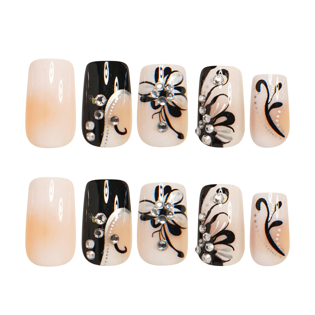 Künstlerische Nagelkunst Tipps Karnz