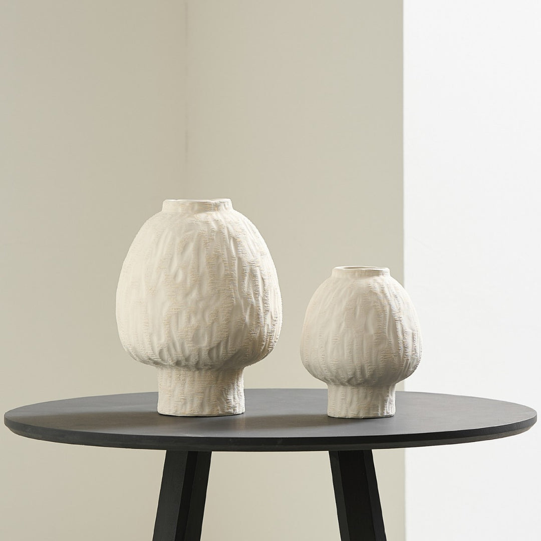 Dekorative Keramikvase im modernen Design Karnz