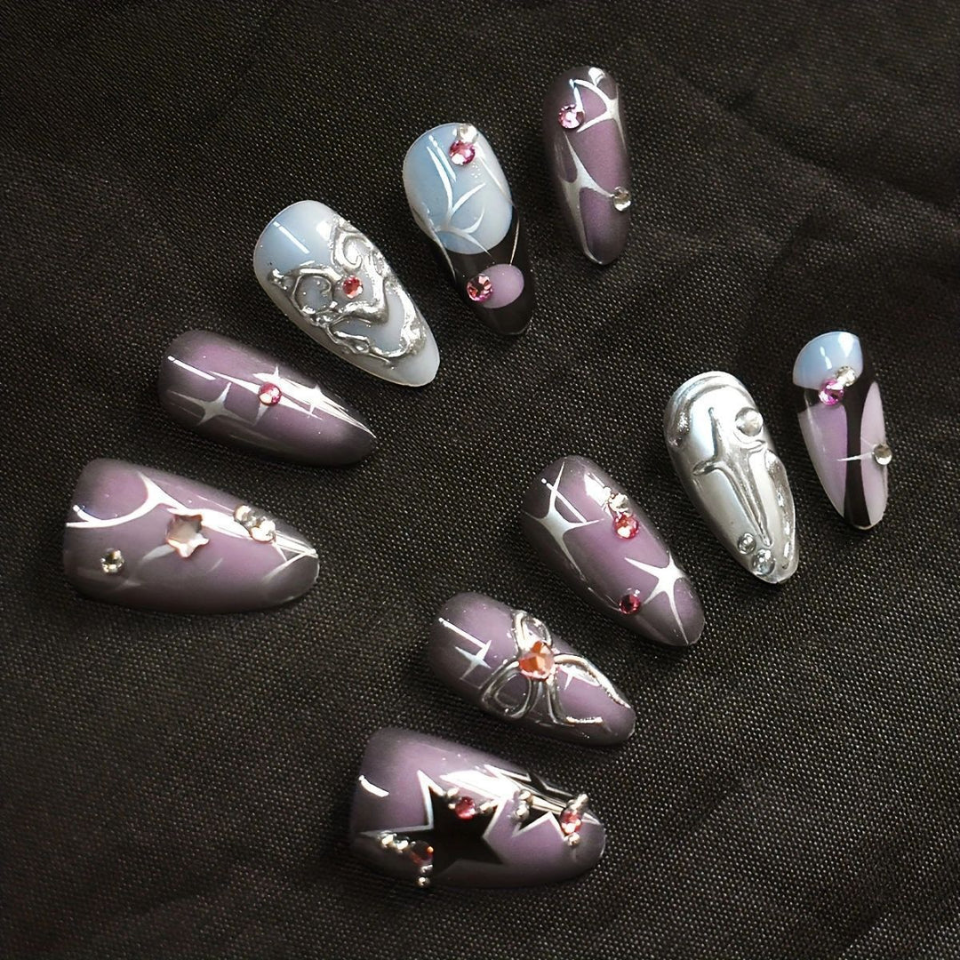 Künstlerisches Nageldesign Karnz