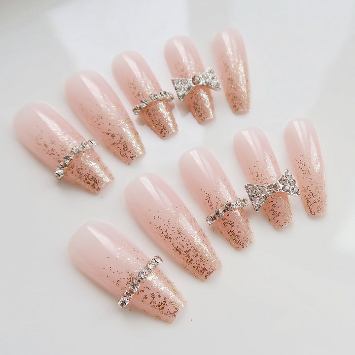 Luxus Glitzernde Press-On Nagelkunst Karnz
