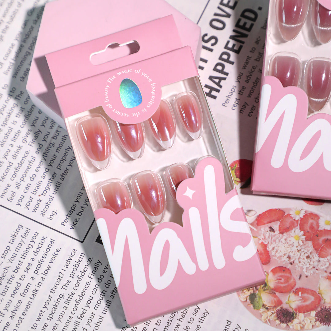 Elegante French-Tip Nagelverlängerungen Karnz