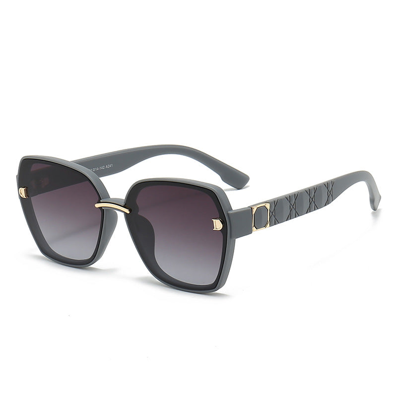 Damen Sonnenbrille mit stilvollem, quadratischem Rahmen und eleganten Details Karnz