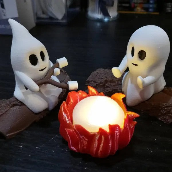 Kreatives Ghost Campfire Figuren Set Karnz