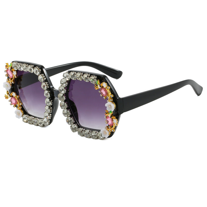 Damen extravagante Hexagon-Sonnenbrille mit Kristallverzierung Karnz