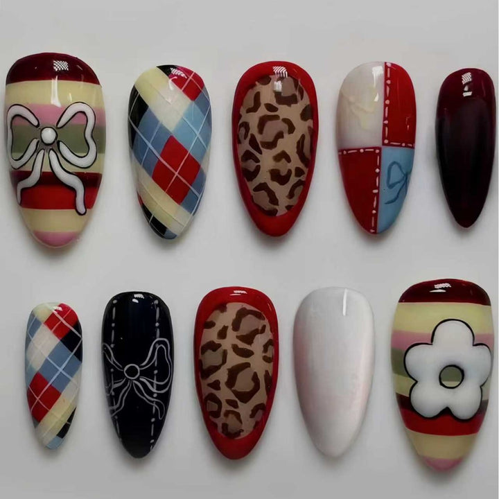 Künstlerische Nagelkunst Karnz