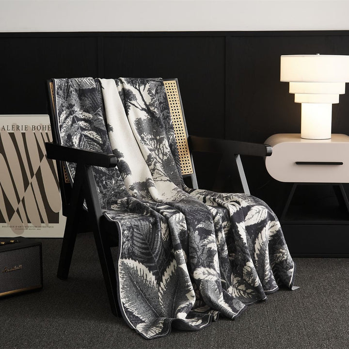 Luxuriöse Jacquard Baumwoll-Wurfdecke mit botanischem Muster
