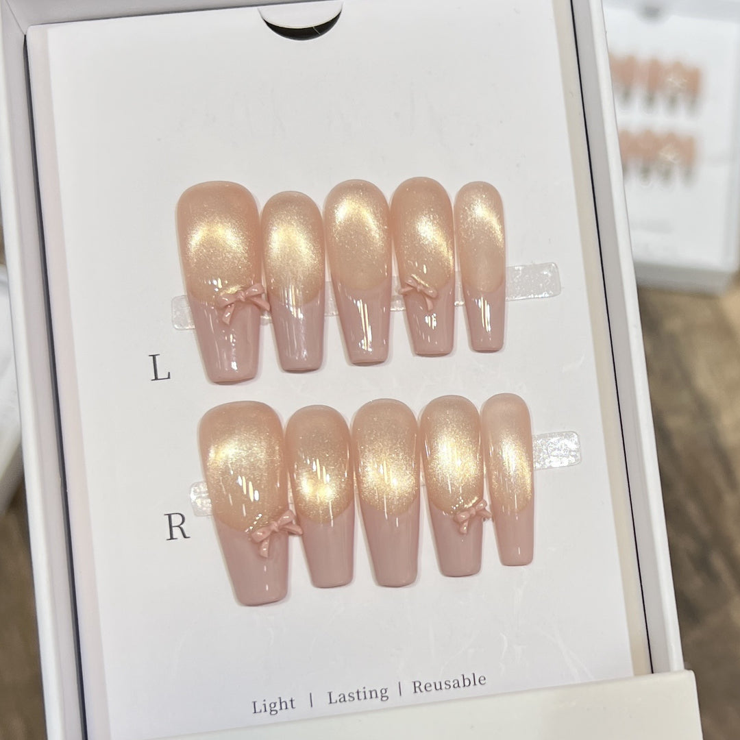 Elegantes wiederverwendbares Press-On-Nagelkunstset