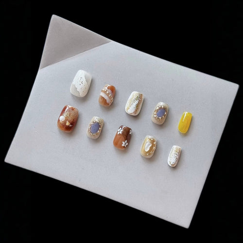 Künstlerisches dekoratives Press-On-Nagelset
