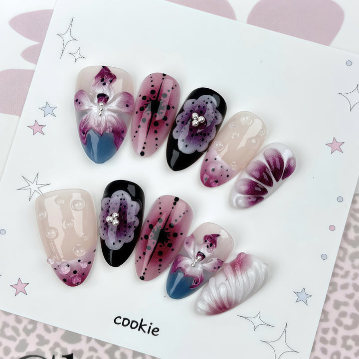 Künstlerisches Floral Nageldekorationsset
