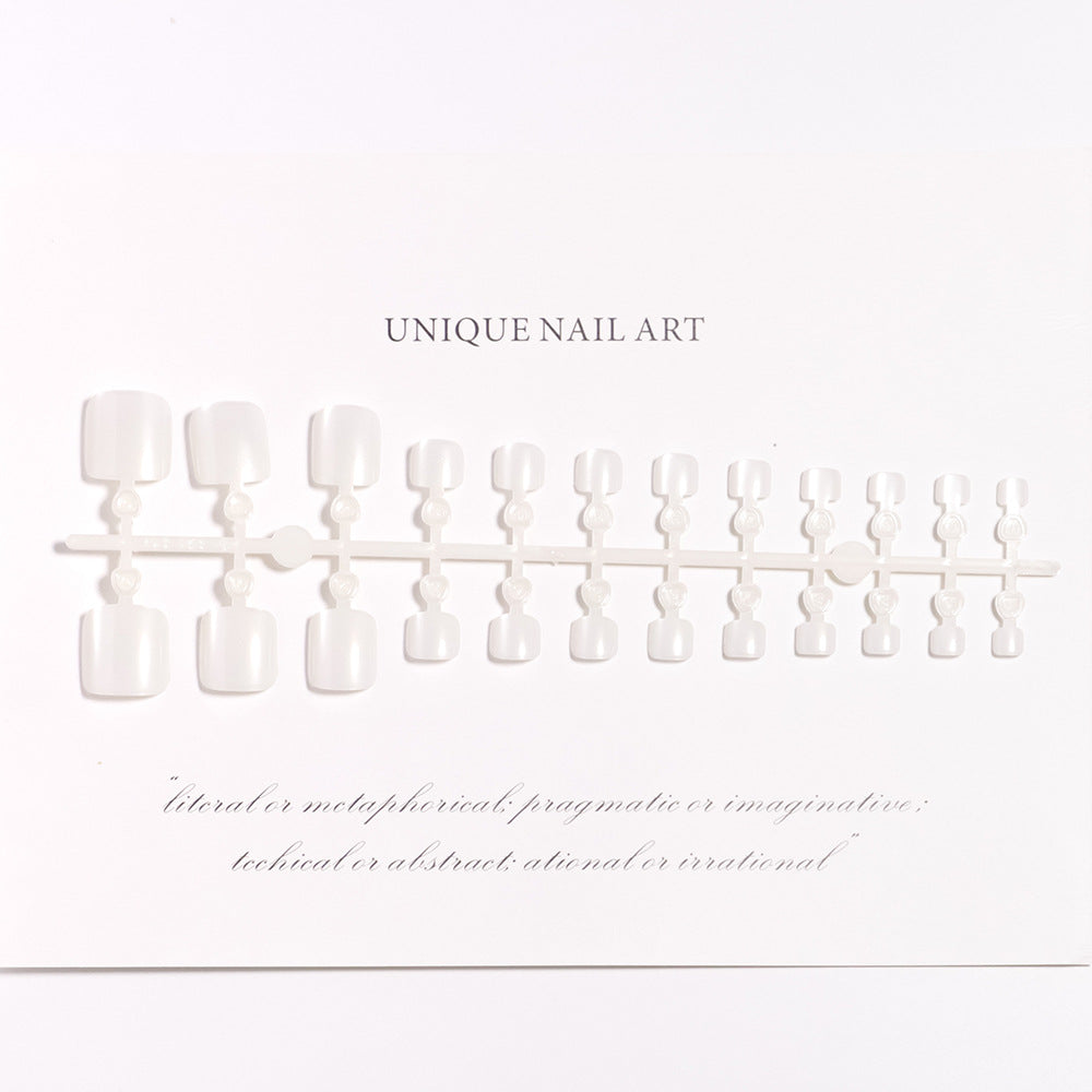 Einzigartige Press-On Nagelkunst Karnz