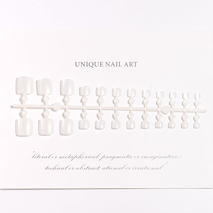 Einzigartige Press-On Nagelkunst Karnz