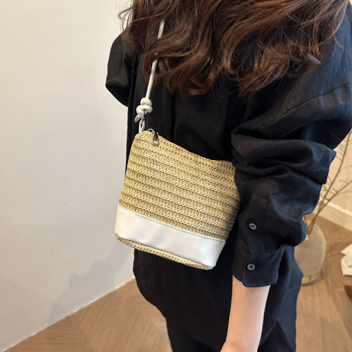 Woven Straw und Leder Umhängetasche Karnz