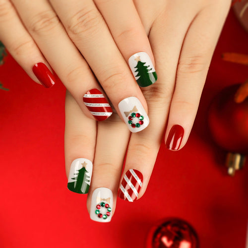 Kreative Weihnachtsnagelkunst Karnz