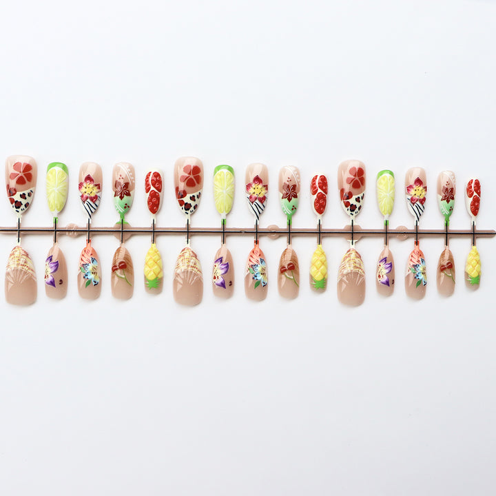 Lebendige florale Nagelkunstkollektion