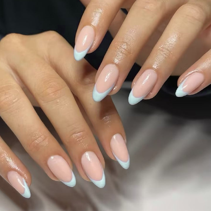 Elegante französische Spitzen-Presse-Nagel-Set Karnz