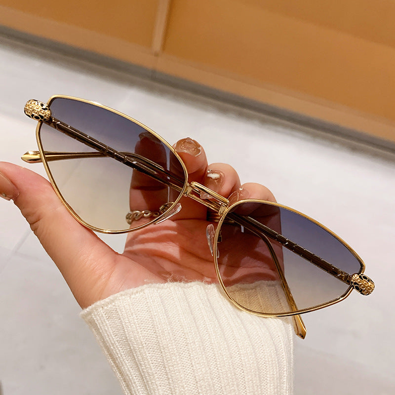 Damen Designer-Sonnenbrille mit schickem Cat-Eye-Design und luxuriösem Rahmen Karnz