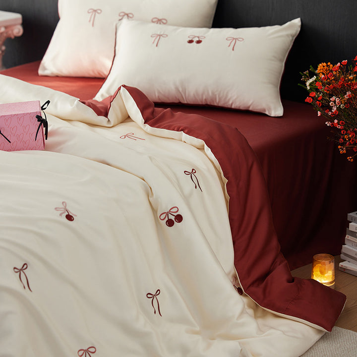Luxuriöses Baumwollsatin-Bettbezug-Set mit bestickten Schmetterlingsmotiven und wendbarem Design