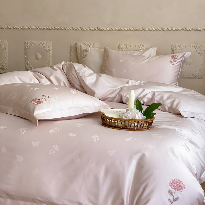 Luxuriöses Baumwollsatin-Bettbezug-Set mit feiner Rosenstickerei und Jacquard-Relief