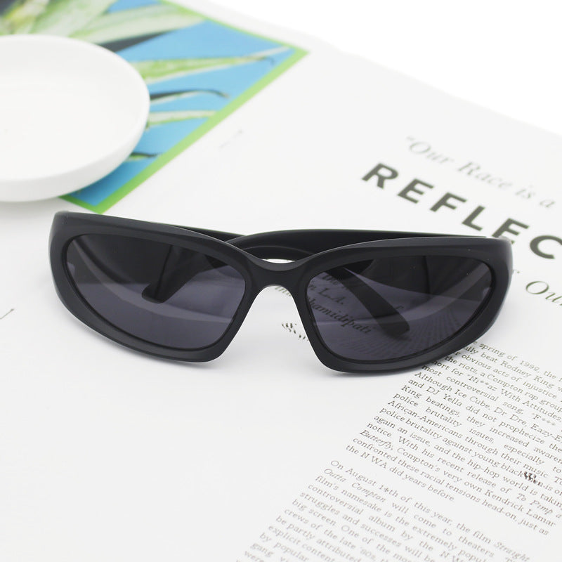 Damen Sportliche Sonnenbrille mit hochwertigem UV-Schutzmaterial Karnz