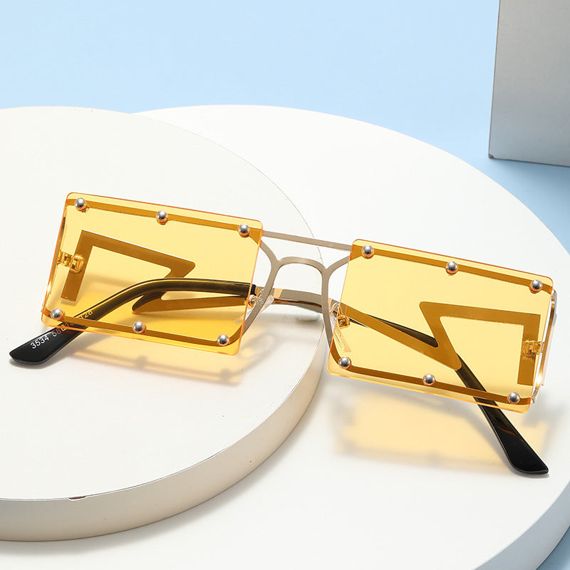 Damen extravagante Oversized-Sonnenbrille mit geometrischem Rahmen Karnz