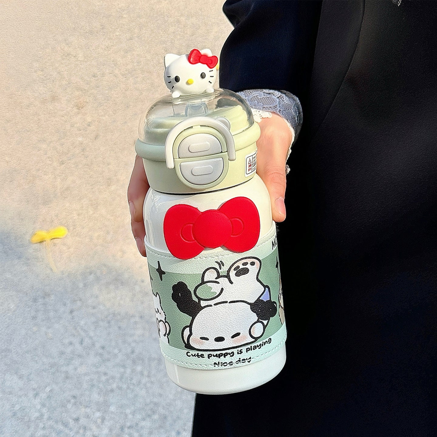 Damen kreative Trinkflasche mit interaktivem Deckel und süßem Motiv Karnz