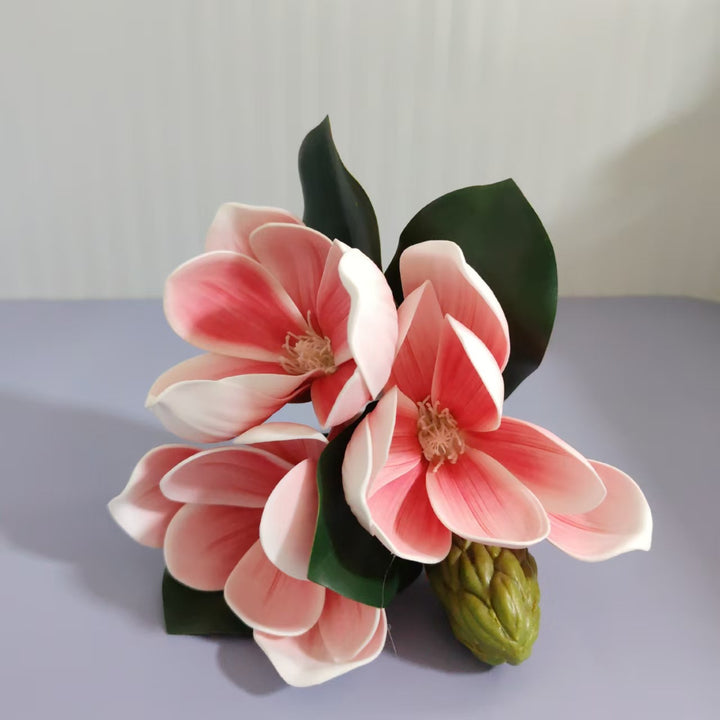 Künstlicher Magnolienblütenstrauß