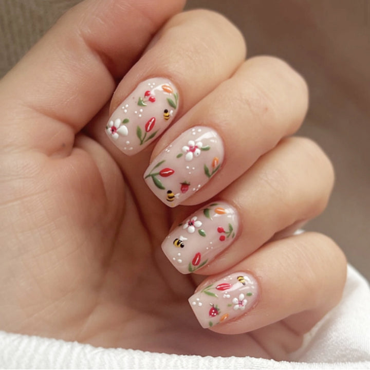 Floral Press-On Nail Art Set Karnz