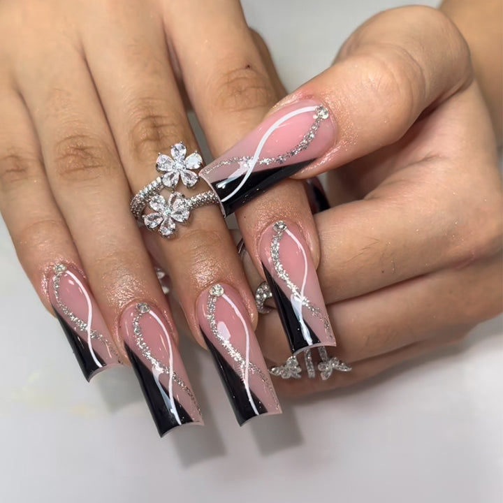 Glamouröse Glitzer-Stiletto Press-On Nägel Karnz