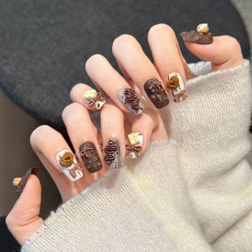 Künstlerisches Schokoladen-Themen Press-On Nagelset