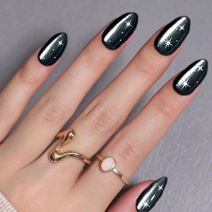 Stellar Art Press-On Nail Set Karnz