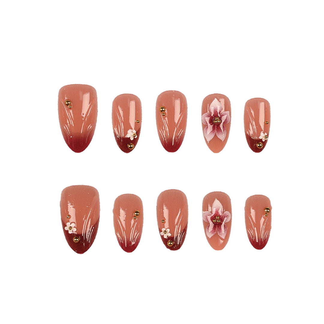 Kreatives Floral Verziertes Press-On Nagelset