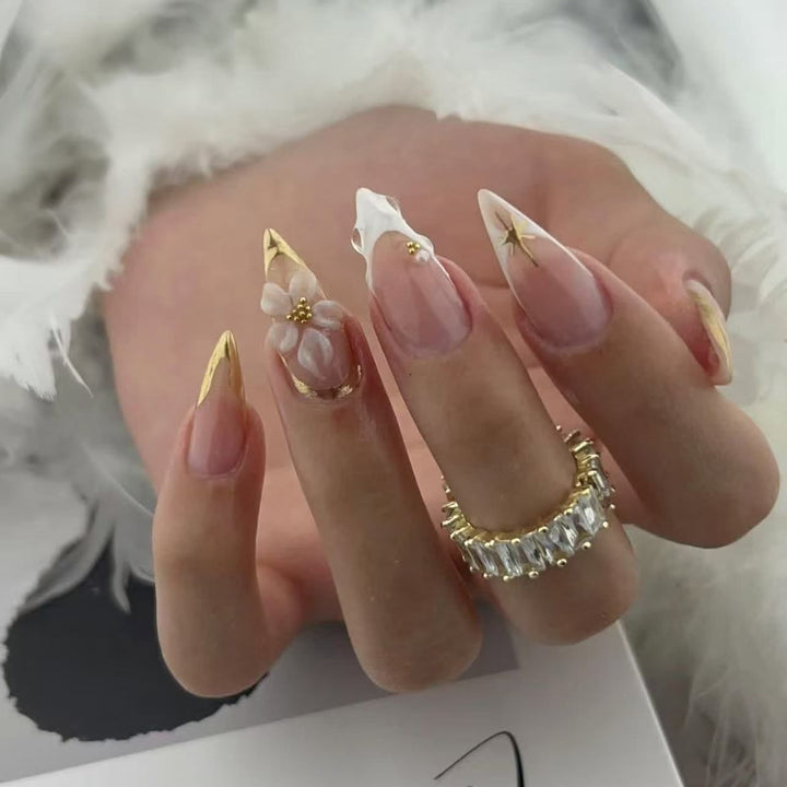 Elegante Acryl-Nagelkunstverlängerungen Karnz