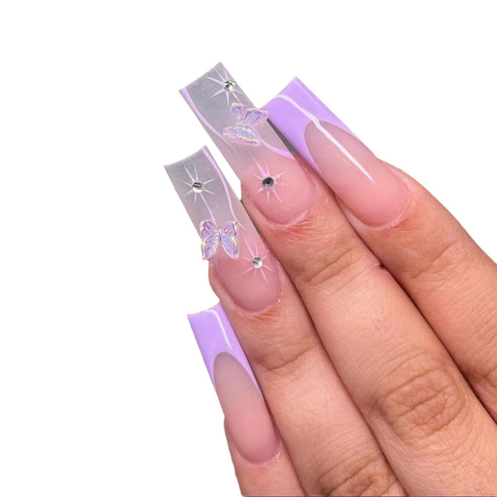 Dekorative Schmetterlings-Nagelverlängerungen Karnz