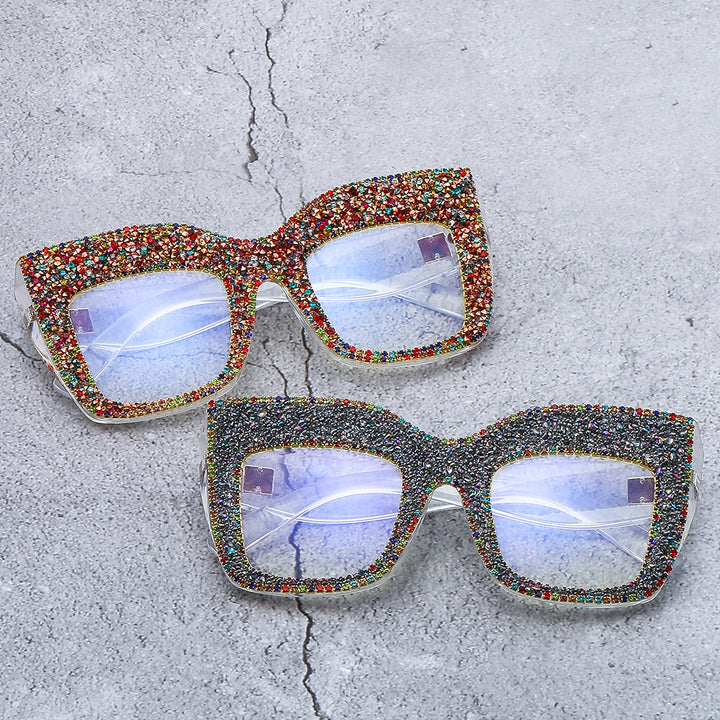 Damen auffällige Statement-Sonnenbrille mit glamourösem Rahmen Karnz