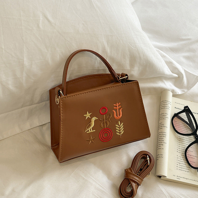 Bestickte Retro-Handtasche