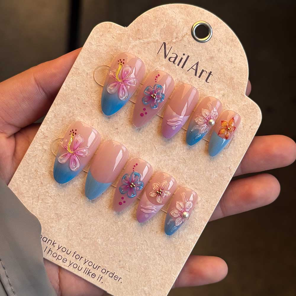 Künstlerisches blumenmusteriertes Press-On-Nagelset Karnz