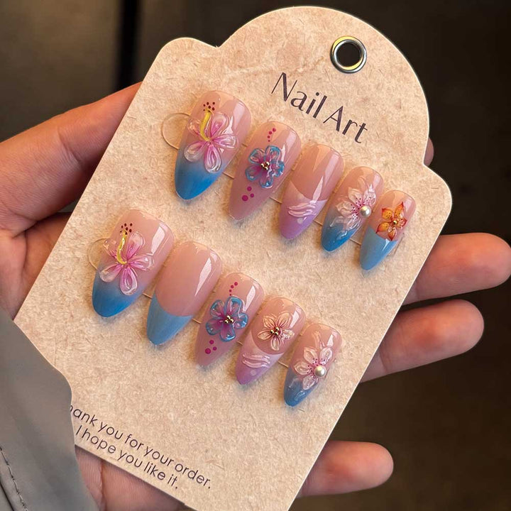 Künstlerisches blumenmusteriertes Press-On-Nagelset Karnz