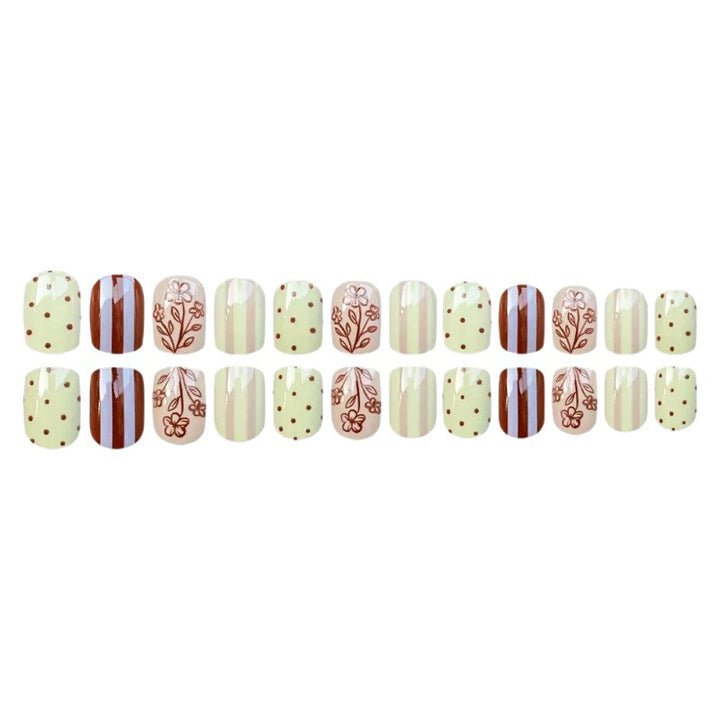 Kreative Nagelkunst Karnz
