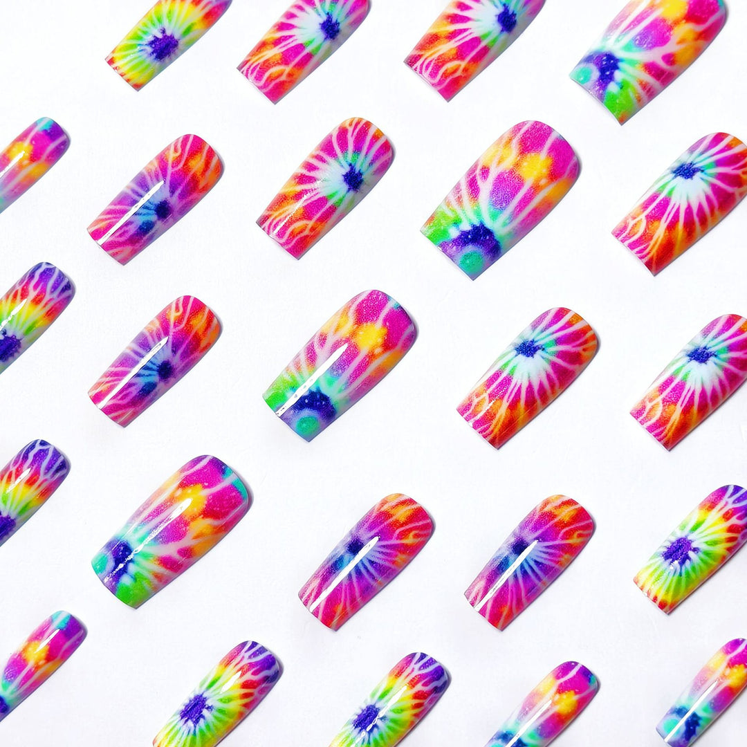 Kreative Nagelkunst Im Psychedelischen Design Karnz