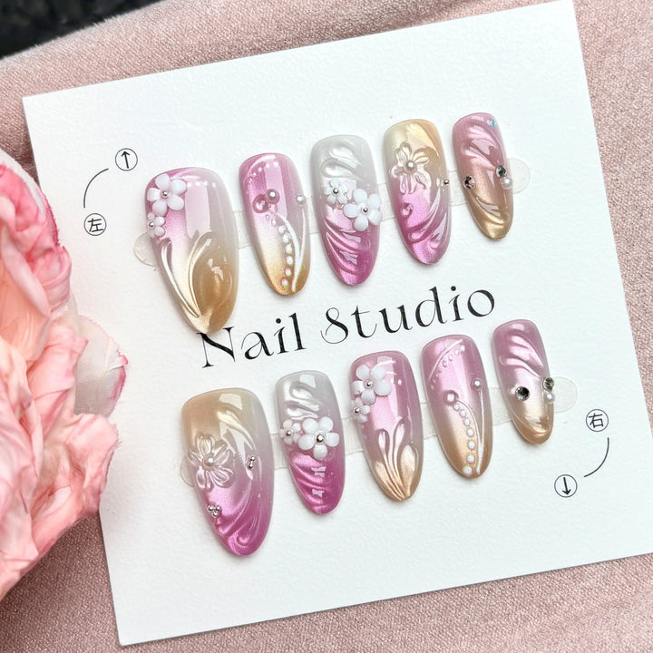 Künstlerisches Press-On-Nagelset mit eleganten Mustern