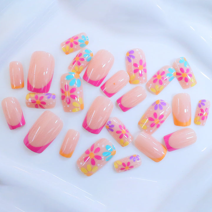 Kreatives Florales Acryl-Nageldesign Karnz