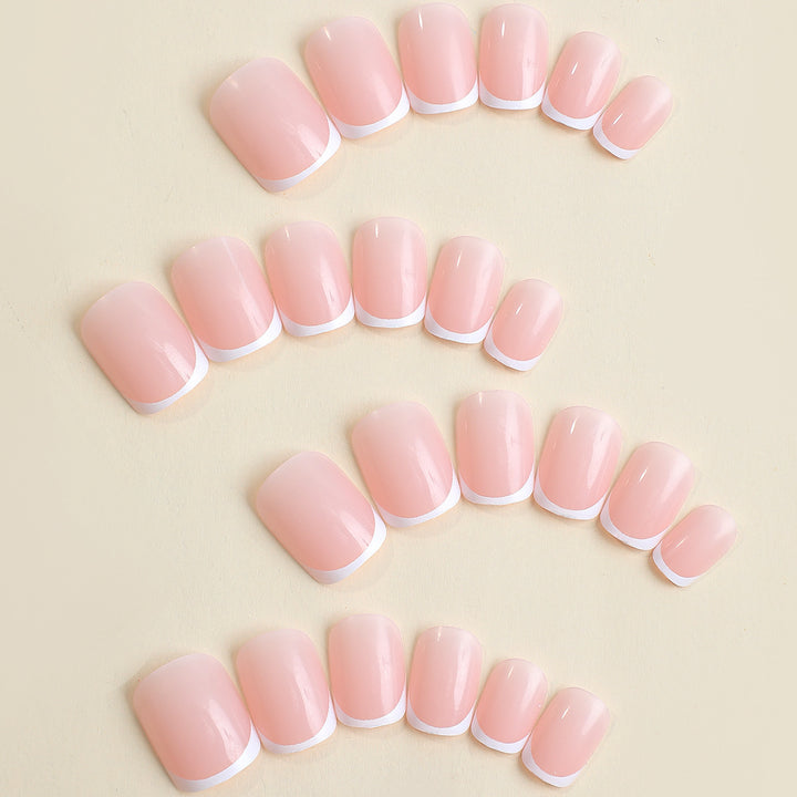 Kunstnagelset mit elegantem Hochglanz-Finish und natürlichem Look Karnz